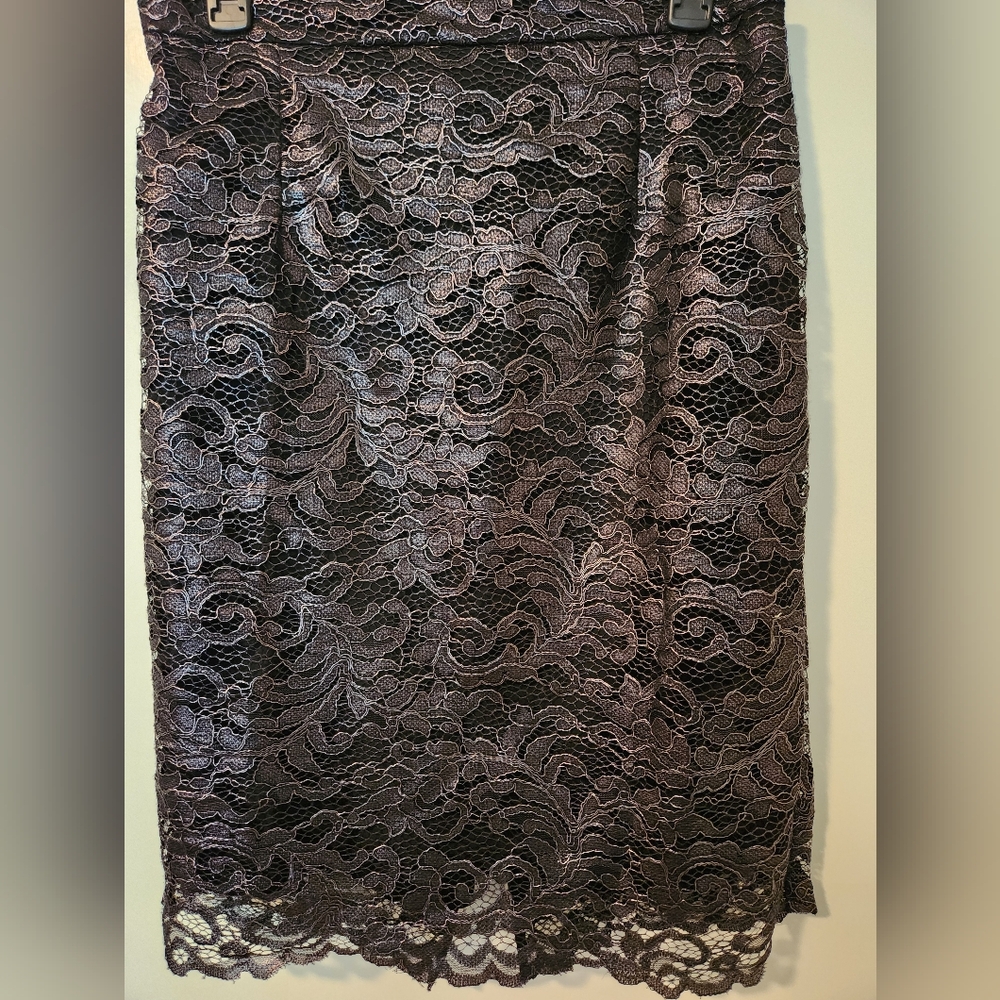 WHBM, Elegant Black & Gunmetal Shiney Lace Skirt, 8 NWT